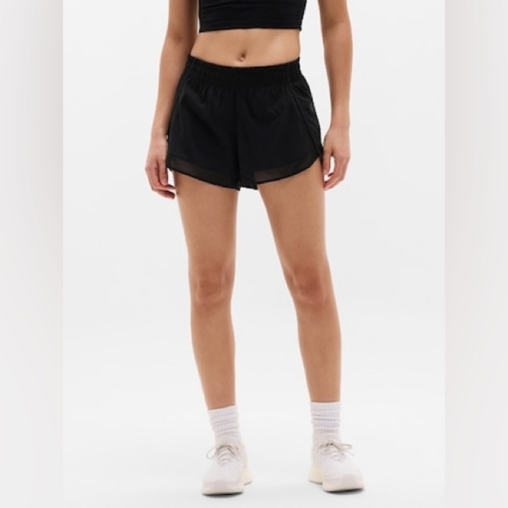 Athleta Mesh Racer Run Mid Rise 4" Short Black Size S
